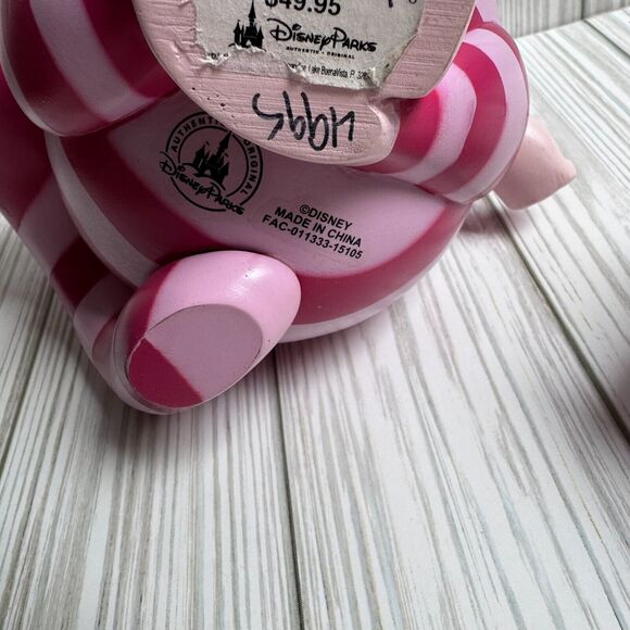 Alice in Wonderland Cheshire Cat with Glowing Eyes Light up Disney - Picture 2 of 12